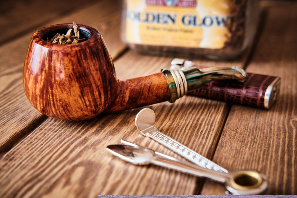 Why Do Smoking Pipes Offer a Satisfying Fragrance?插图